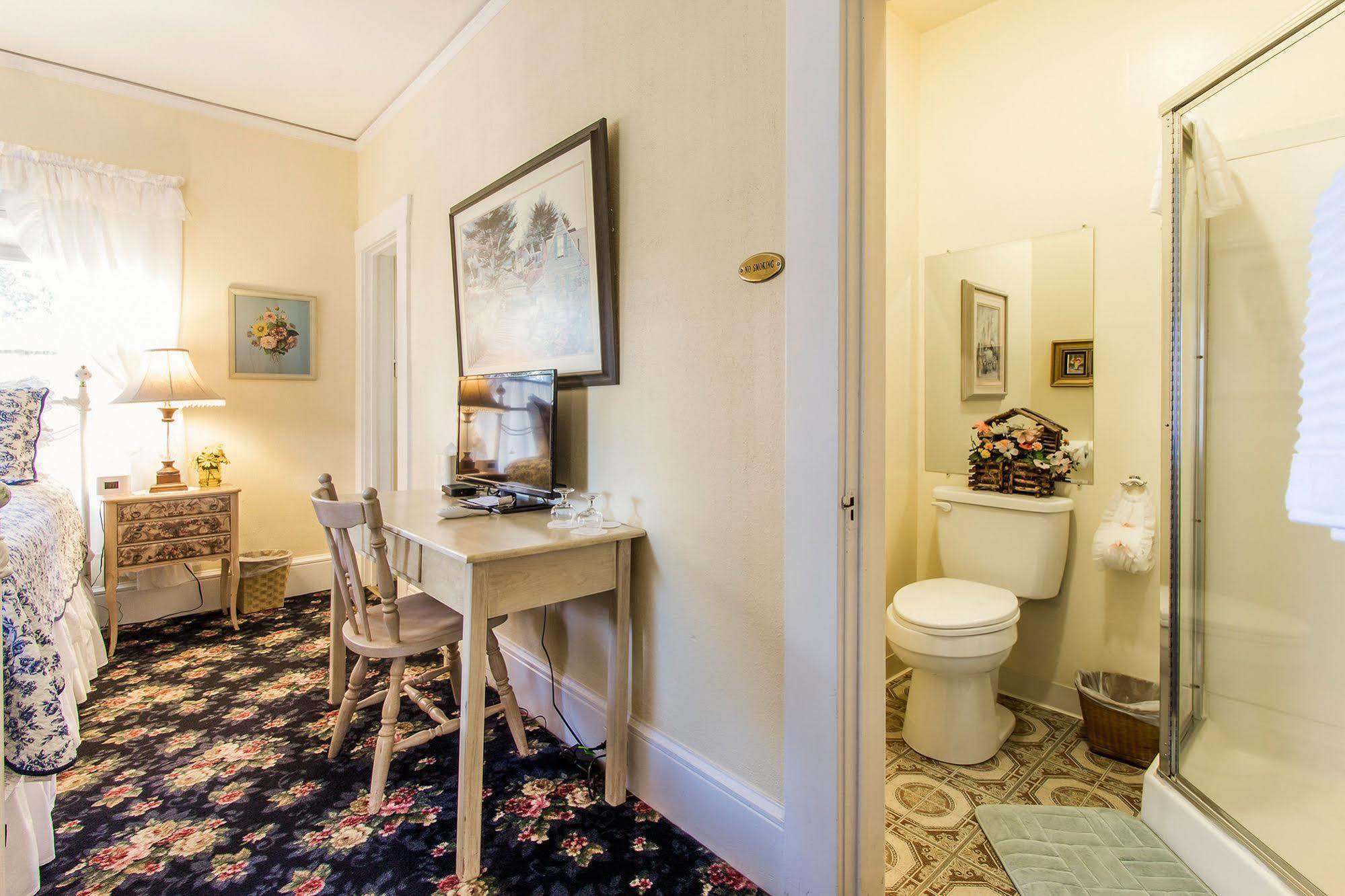 Shady Oaks Country Inn เซนต์เฮเลนา ภายนอก รูปภาพ