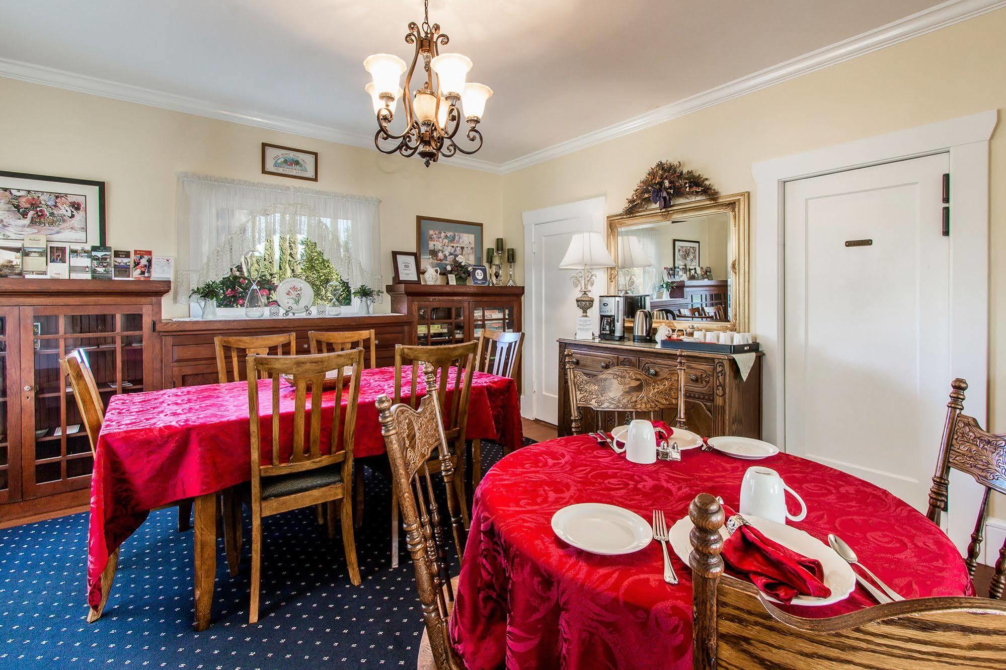 Shady Oaks Country Inn เซนต์เฮเลนา ภายนอก รูปภาพ